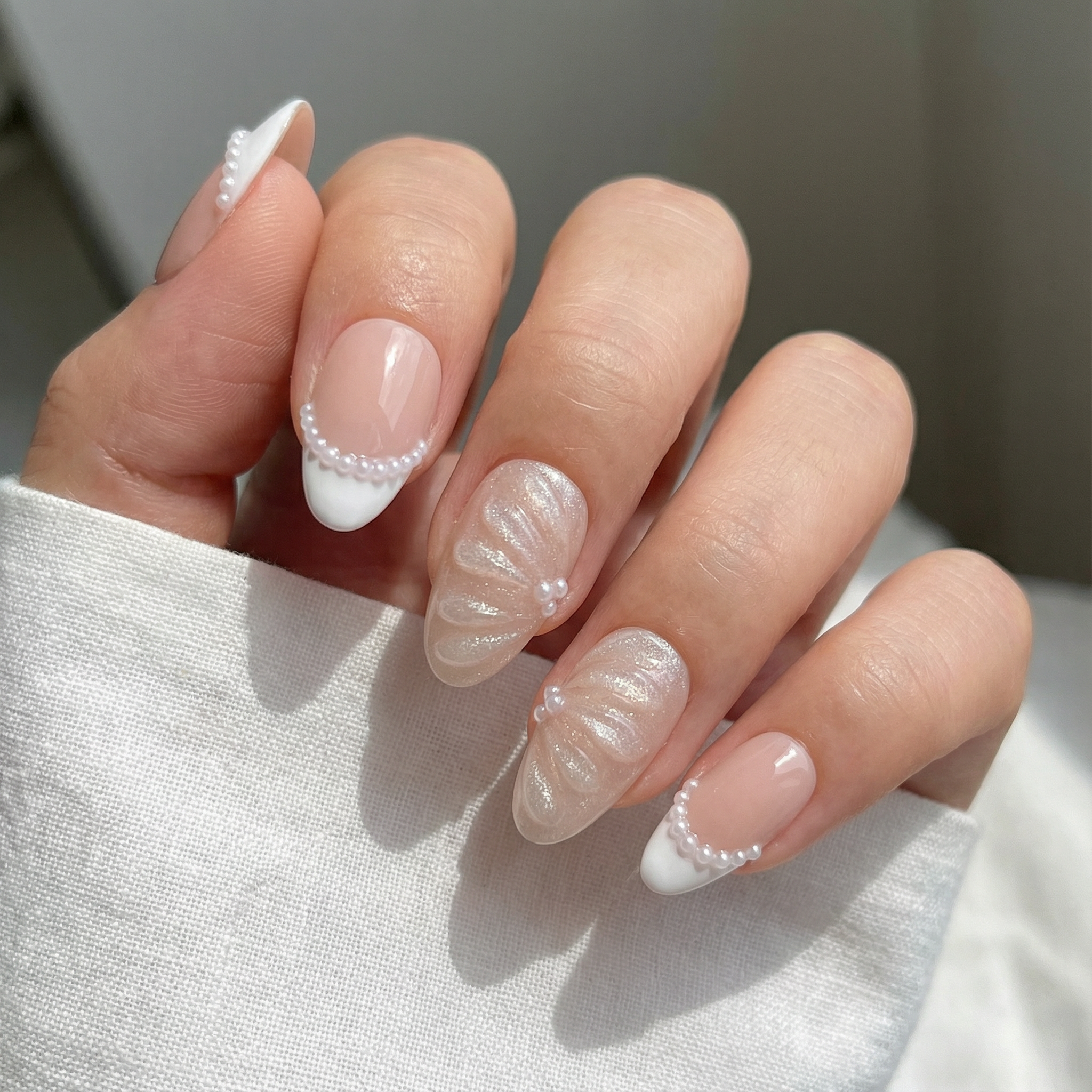 MINI SHORT ALMOND